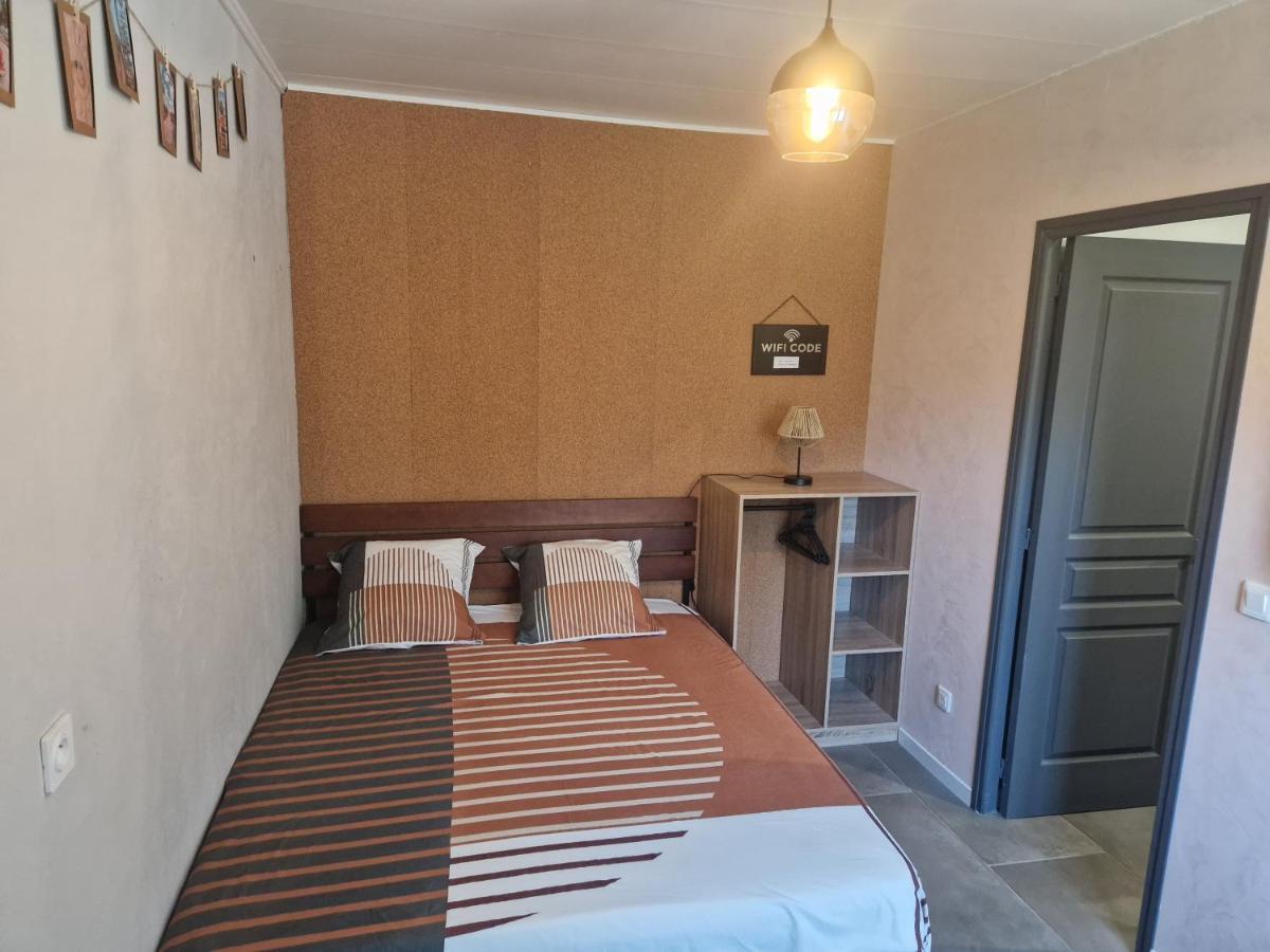 Appartement Independant Dans Maison Avec Jardinet, Au Calme Sérézin-du-Rhône Εξωτερικό φωτογραφία