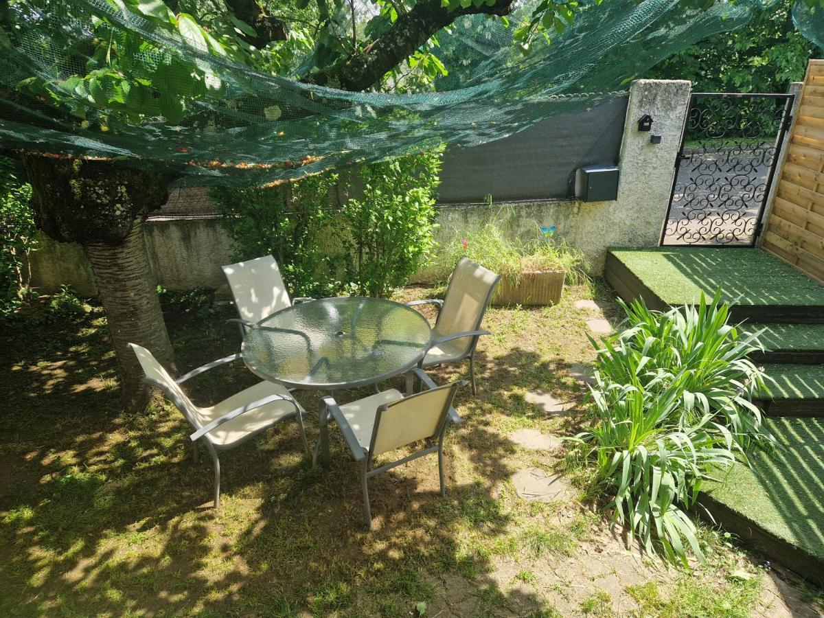 Appartement Independant Dans Maison Avec Jardinet, Au Calme Sérézin-du-Rhône Εξωτερικό φωτογραφία